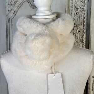 DD Doris Dore Elegant Cream Faux Fur Scarf NWT
